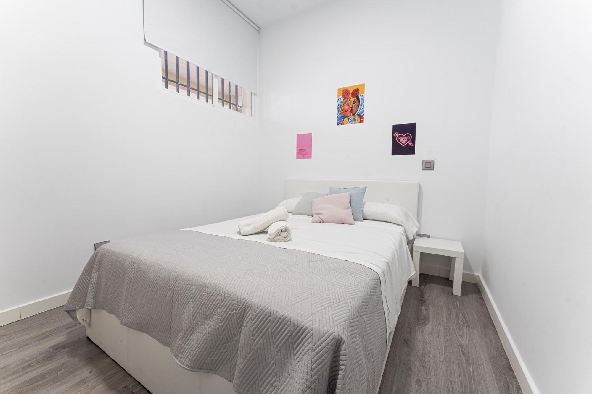 Hogar En Calle Lavapies Мадрид Екстериор снимка